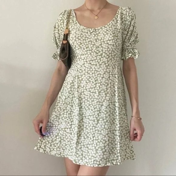 Faithfull the Brand Dresses & Skirts - Faithfull The Brand La Barben Bella Floral Avocado Green Mini Dress NWT